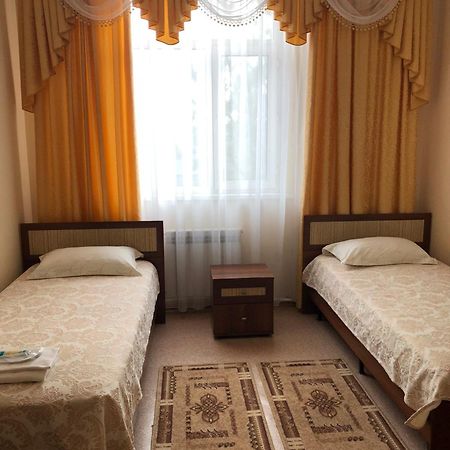 Mirage Hotel คอสตาเนย์ ภายนอก รูปภาพ